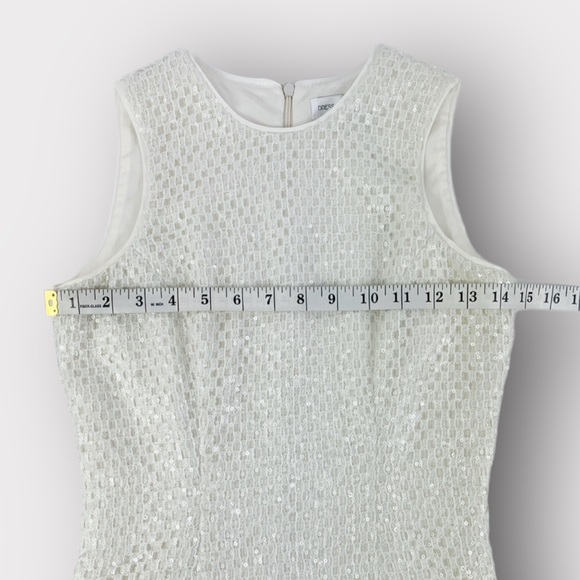 Dress The Population Alina Sequin Crochet Midi Dress - Picture 4 of 7